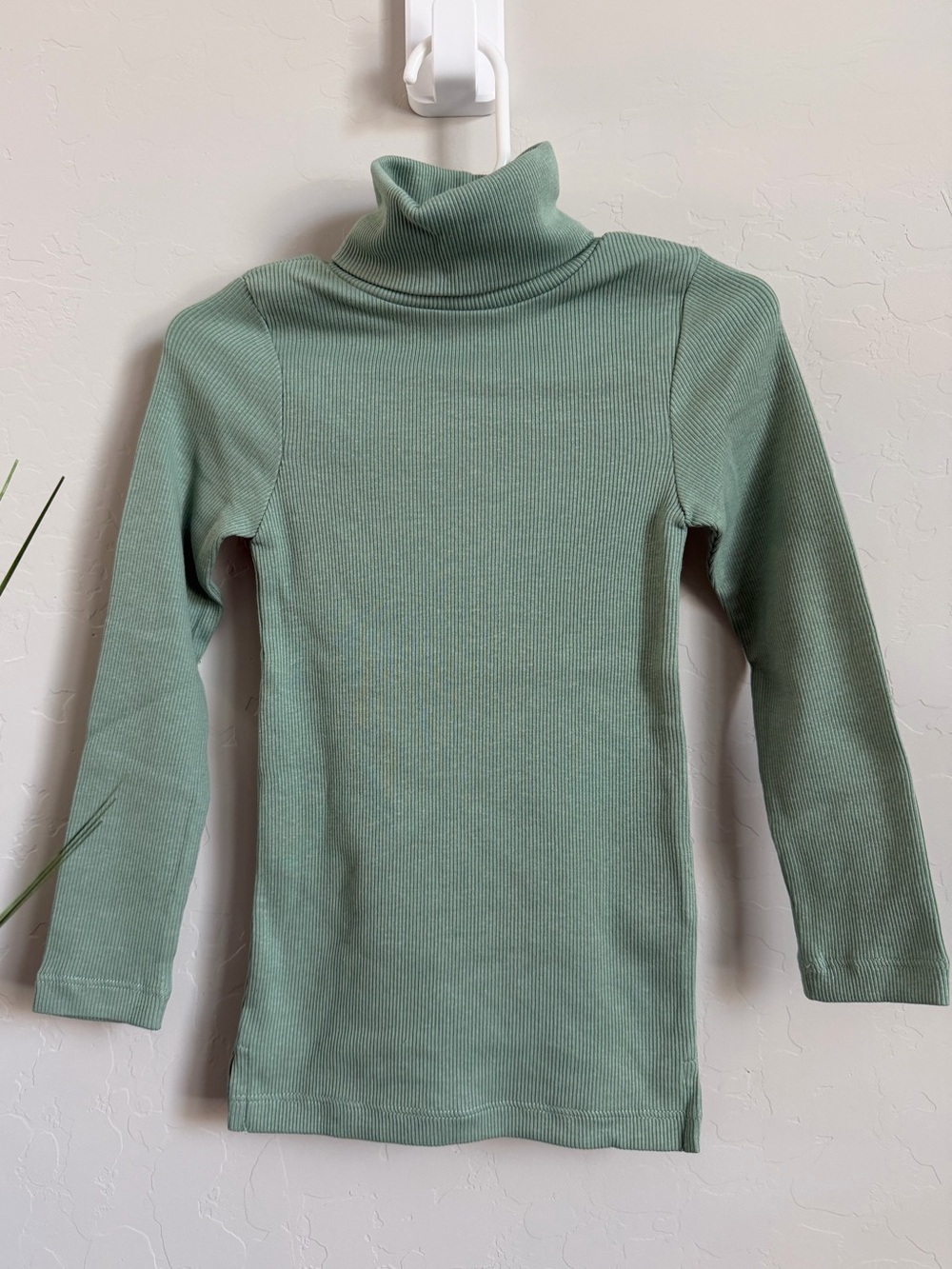 The Sunday Collective Ribbed Turtleneck Top Green Bay Sage 3Y NWT
